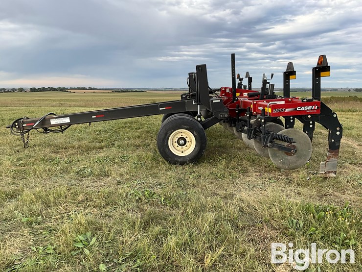 2018-case-ih-2500-ecolo-til-7-shank-ripper-w/elk-creek-caddy-image-8