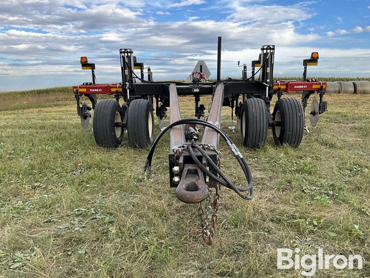 2018-case-ih-2500-ecolo-til-7-shank-ripper-w/elk-creek-caddy-image-2
