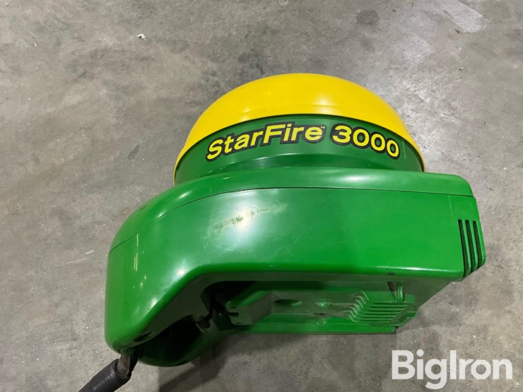john-deere-starfire-3000-gps-receiver-image-9