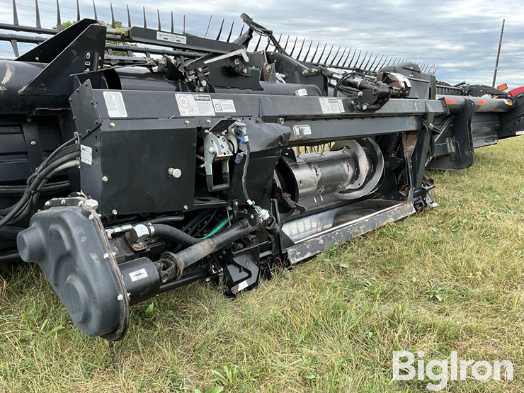 2011-case-2162-40’-flex-draper-header-image-11