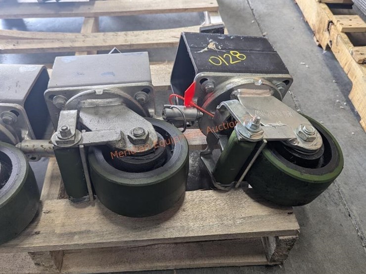 6"-hd-albion-caster-wheels-w/-sb-container-locks-image-6