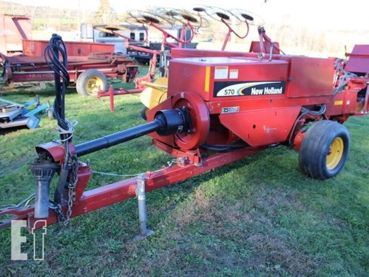 new-holland-570-image-3