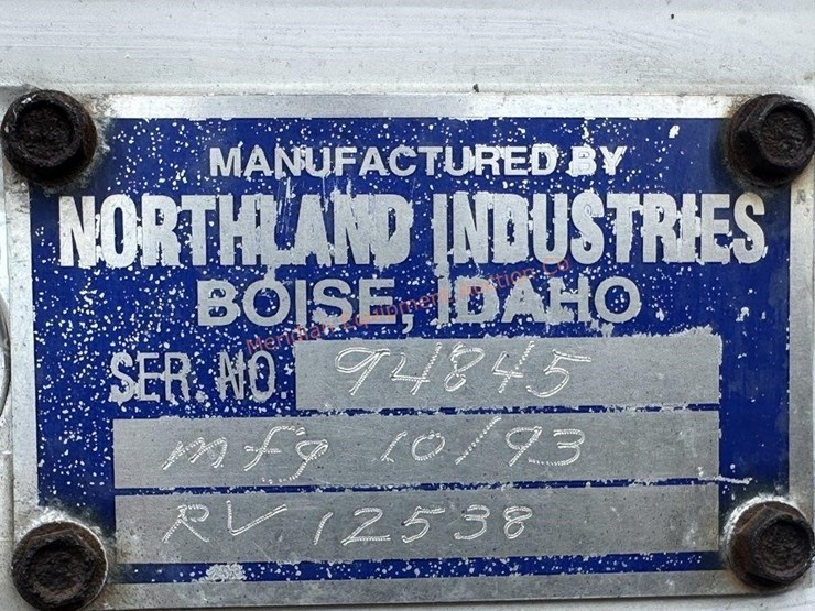 1994-northland-apache-10'-truck-camper-image-10
