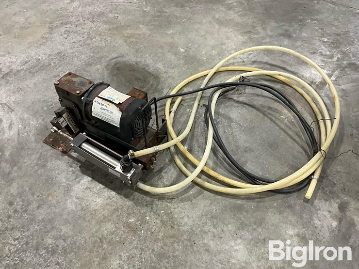 john-blue-21630-100gph-chemigation-pump-image-7
