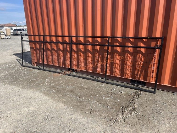 1--16'-mesh-farm-gate-image-1