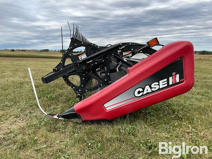 2011-case-2162-40’-flex-draper-header-image-8