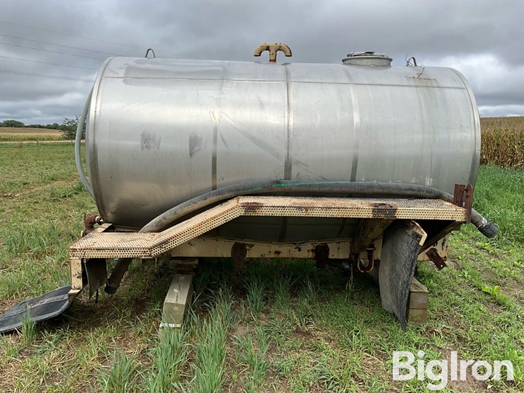 progress-1600-gal-stainless-steel-fertilizer-nurse-tank-on-truck-body-image-4