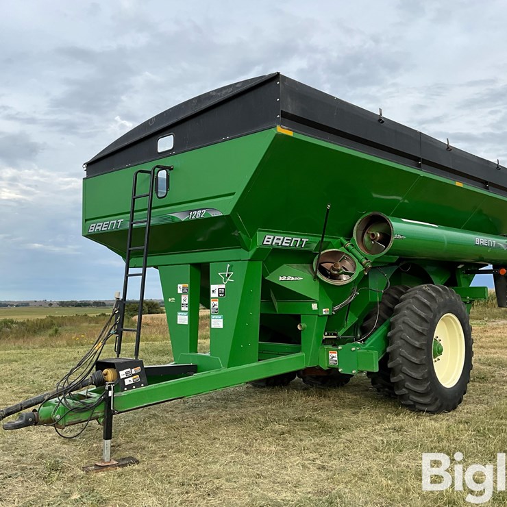2010 Brent 1282 Grain Cart