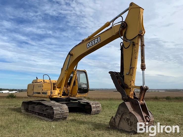 1998-john-deere-200lc-excavator-image-3