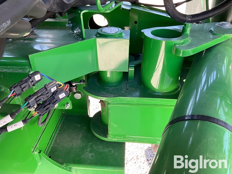 2022-john-deere-1775nt-maxemerge-5-ccs-16r30”-planter-image-14