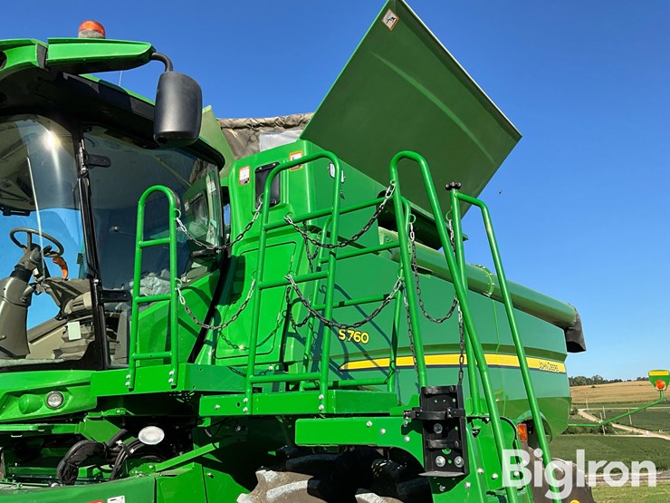 2020-john-deere-s760-2wd-combine-image-9