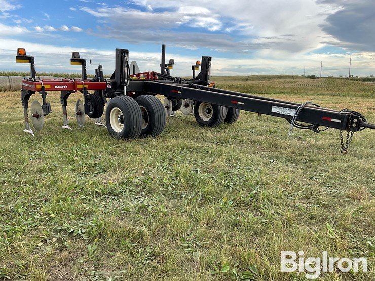 2018-case-ih-2500-ecolo-til-7-shank-ripper-w/elk-creek-caddy-image-3