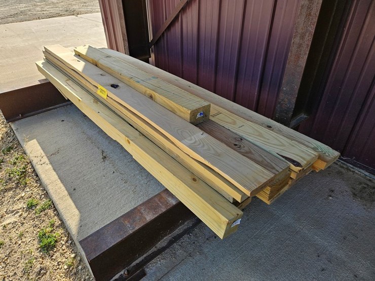 #9271-•-assorted-treated-lumber-image-1