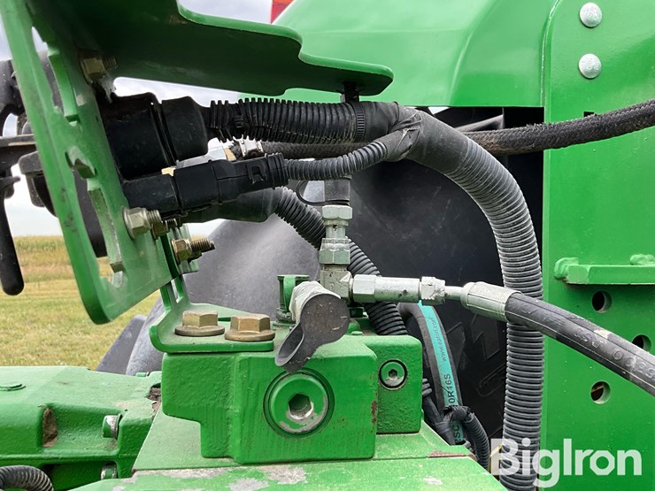 2010-john-deere-9330-4wd-tractor-image-19