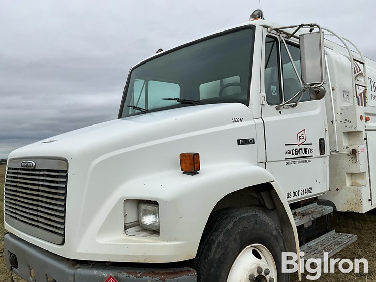 1999-freightliner-fl70-s/a-fuel-truck-image-9