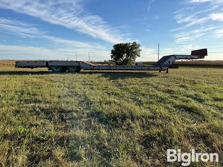 1994-wilson-muv-all-4860ftd-t/a-fixed-neck-lowboy-hydraulic-equipment-trailer-image-4