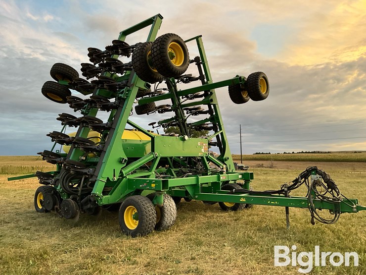 2013-john-deere-1990-ccs-air-seeder-image-3