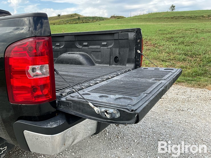 2008-chevrolet-silverado-2500hd-4x4-diesel-pickup-image-20