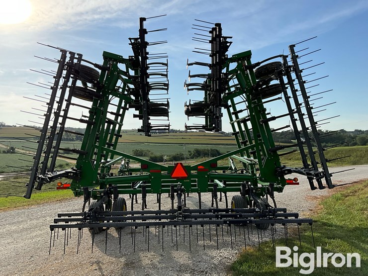 2016-john-deere-2210l-45’-field-cultivator-image-6