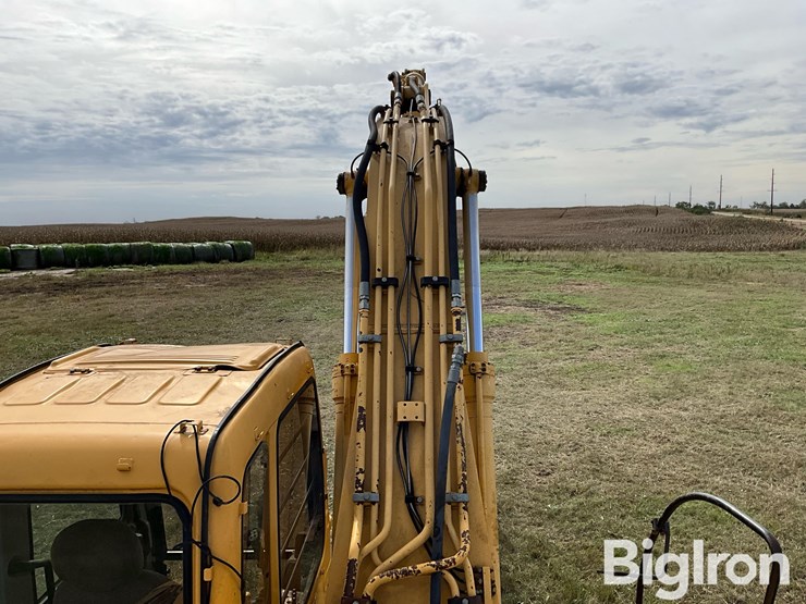 1998-john-deere-200lc-excavator-image-13