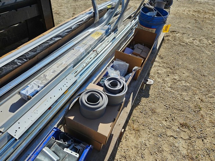 #9242-•-pallet-of-garage-door-parts-image-12