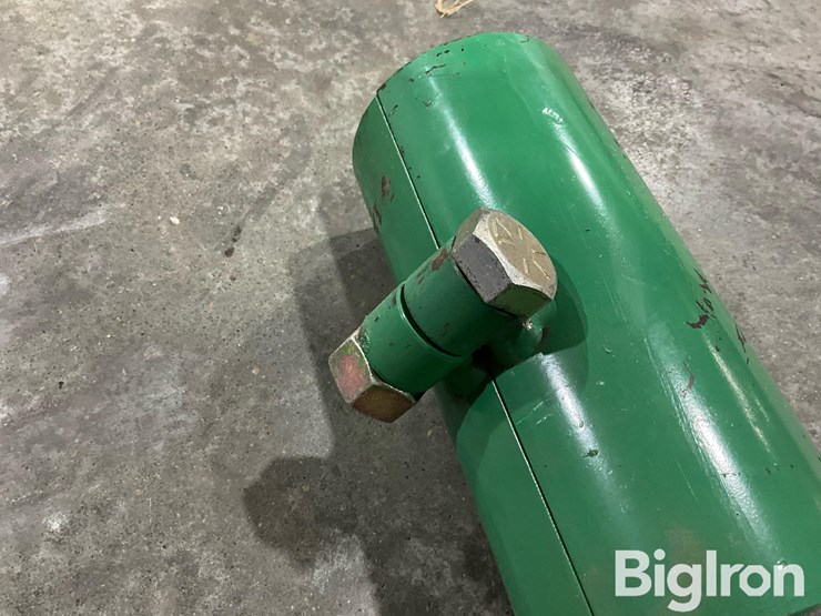 emerson-john-deere-sprayer/spreader-suspension-block-image-9