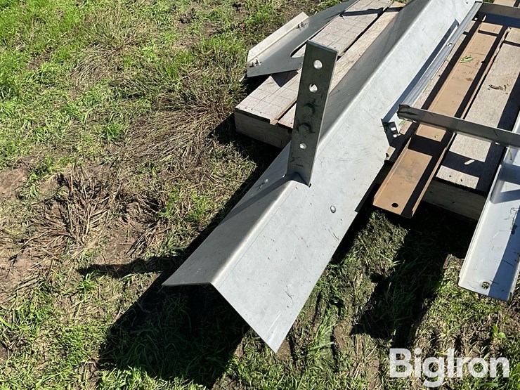 john-deere-/-new-leader-l3030-g4-dry-spreader-endgate-conversion-kit-image-14