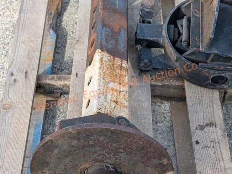 fifth-wheel-hitch-attachments-image-6