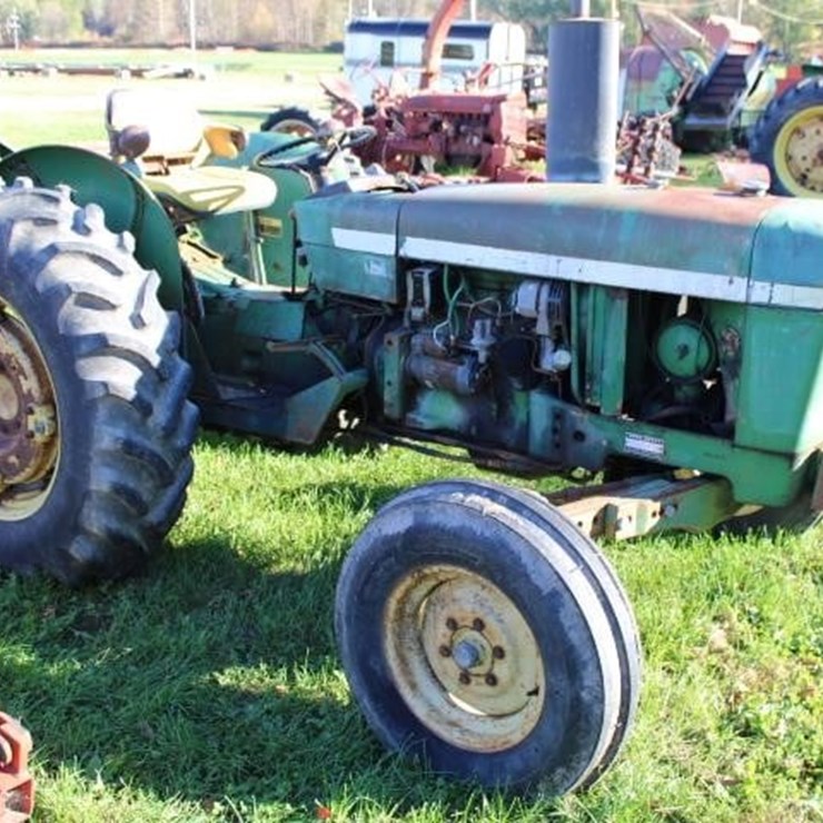 JOHN DEERE 2240