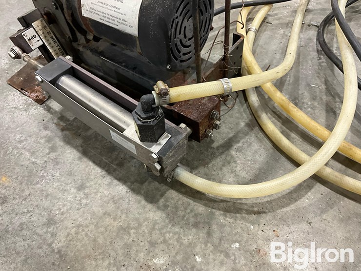 john-blue-21630-100gph-chemigation-pump-image-17