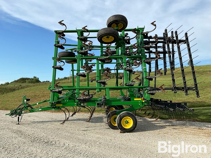 2016-john-deere-2210l-45’-field-cultivator-image-8
