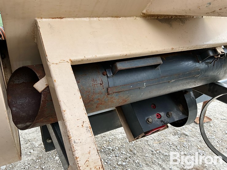 rem-1026b-grain-vac-image-15