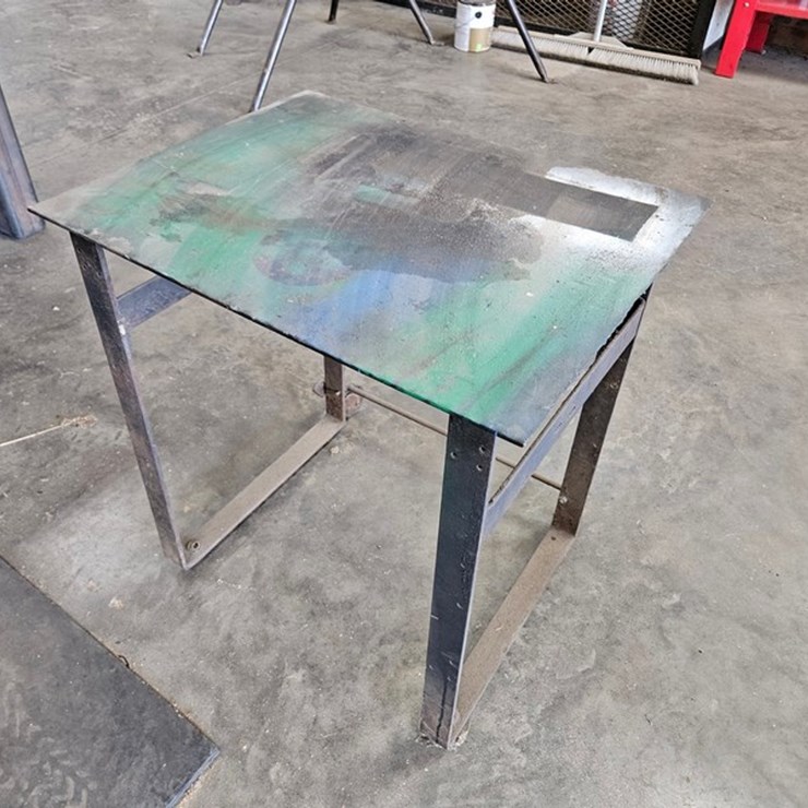 #9290 • Small Rolling Welding Table