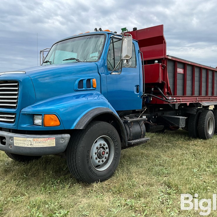 2000 Sterling L9500 T/A Manure Spreader Truck W/Spread-All Box