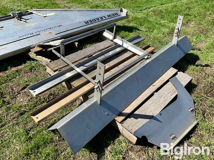 john-deere-/-new-leader-l3030-g4-dry-spreader-endgate-conversion-kit-image-15