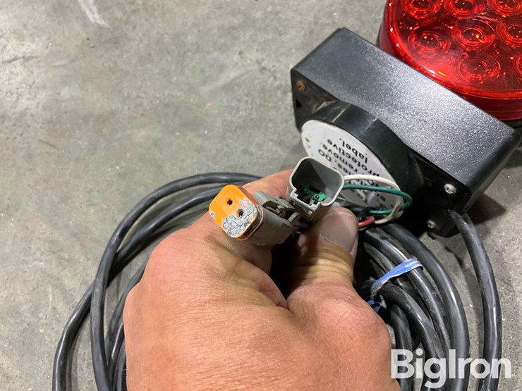 john-deere-/-ag-express-planter-row-command-clutch-status-indicator-light-kit-image-12