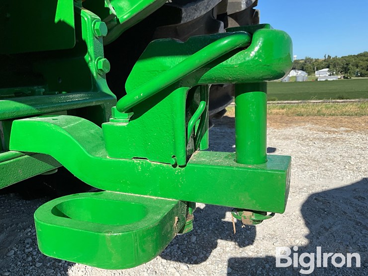 2023-john-deere-8r-280-mfwd-tractor-image-13