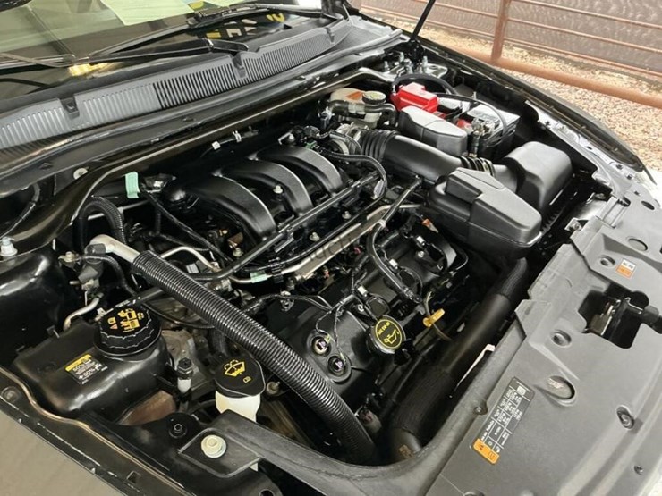 2017-ford-taurus-sdn-image-11
