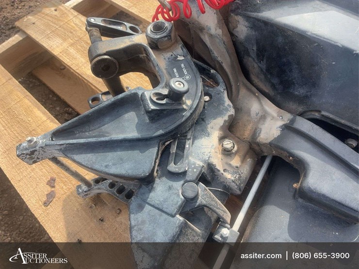 1991-mercury-9.9-hp-outboard-motor-image-6