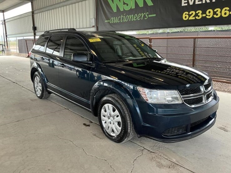 2015-dodge-journey-suv-image-2