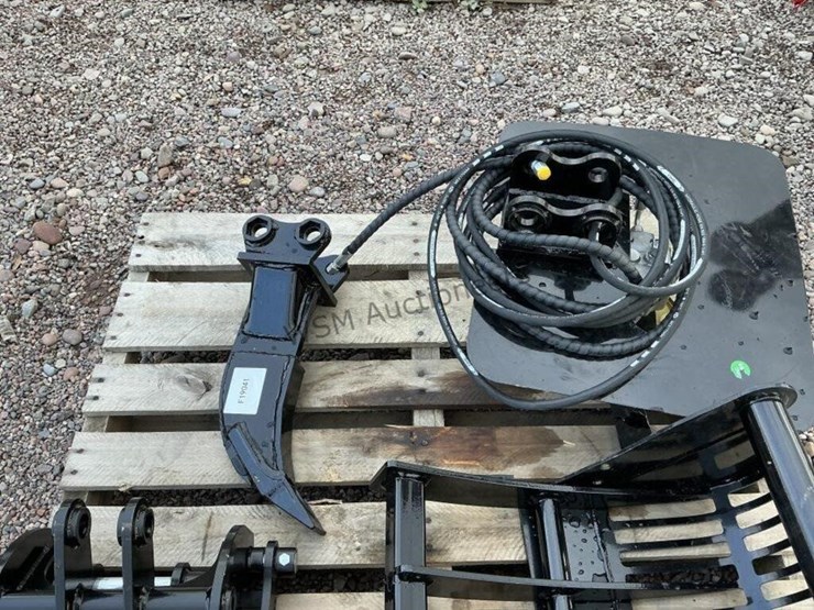 mini-excavator-attachments-image-5