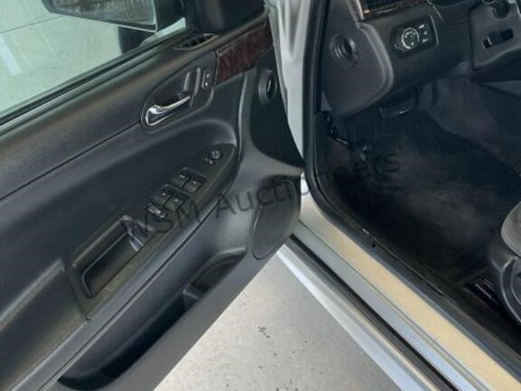 2014-chevrolet-impala-sdn-image-22