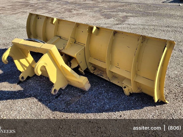 snow-plow-for-front-end-loader-image-4