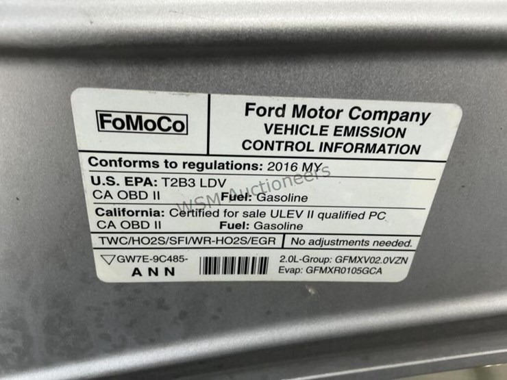 2016-ford-c-max-hybrid-wagon-image-13