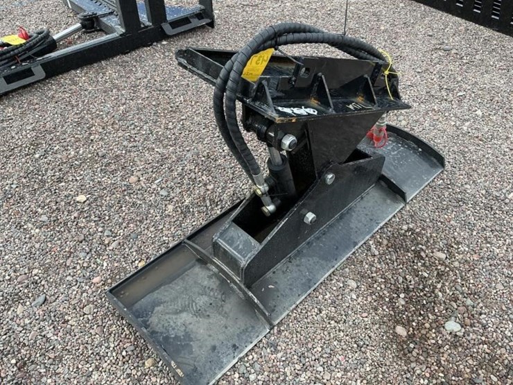43in-angle-blade-for-stand-up-skid-steer-image-3