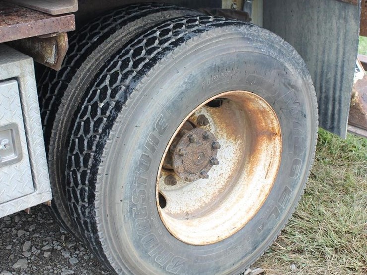 2009-international-digger-truck-10308-image-8