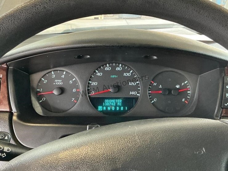 2011-chevrolet-impala-sdn-image-15
