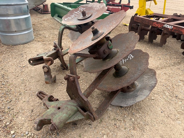 #41442-•-(2)-single-disc-plow-image-2