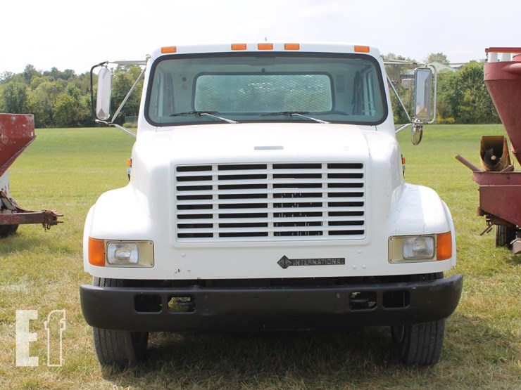 1998-international-4700-image-7