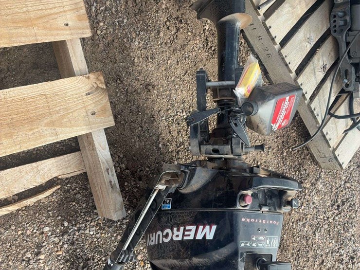 2007-mercury-2.5-hp-outboard-motor-image-1